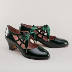American Duchess Parker Women's Vintage Spiderweb Pumps (Green) -StrideOne Store parker vintage spiderweb shoes green