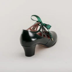 American Duchess Parker Women's Vintage Spiderweb Pumps (Green) -StrideOne Store parker vintage spiderweb shoes green 4