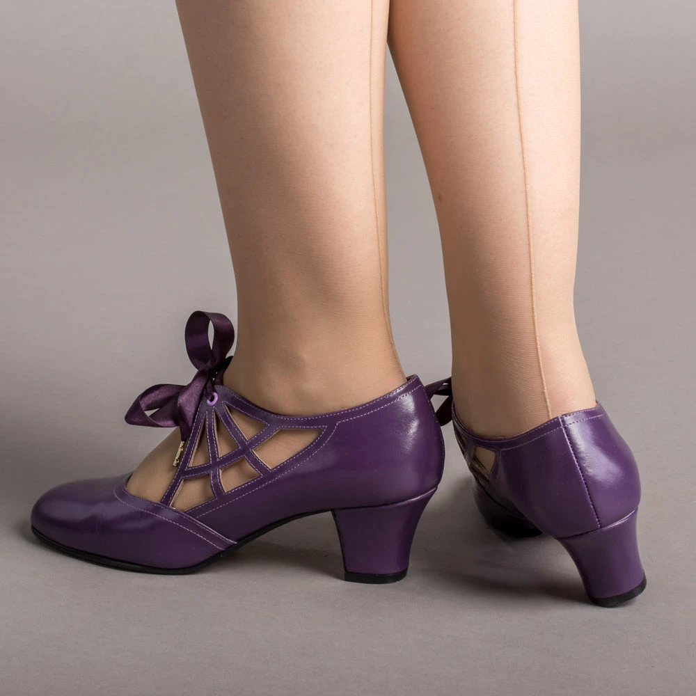 American Duchess Parker Women's Vintage Spiderweb Pumps (Purple) 5 American Duchess Parker Women's Vintage Spiderweb Pumps (Purple) - Image 3