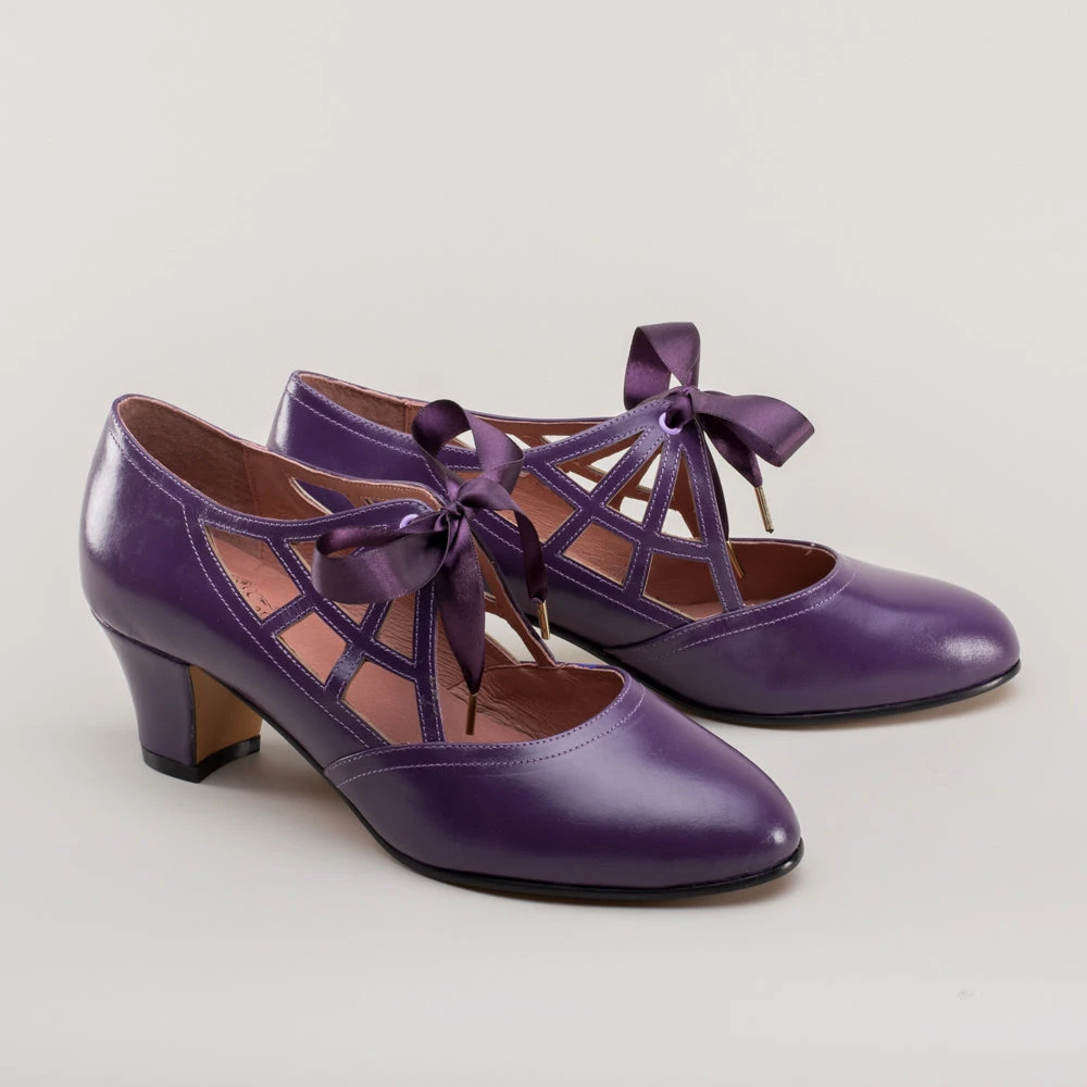 American Duchess Parker Women's Vintage Spiderweb Pumps (Purple) 6 American Duchess Parker Women's Vintage Spiderweb Pumps (Purple) - Image 4
