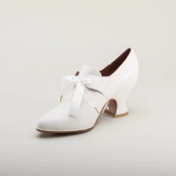 American Duchess Pompadour Women's 18th Century Shoes Wide (Ivory) -StrideOne Store pompadour 18th century shoes ivory 20 8 bf336678 08fc 45d1 930a 3cc0084f64ff