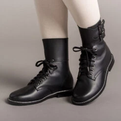 American Duchess Rosie Women's Vintage Double-Buckle Boots (Black)