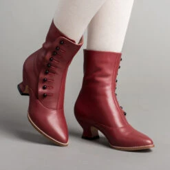 American Duchess Tavistock Women's Victorian Button Boots (Oxblood)